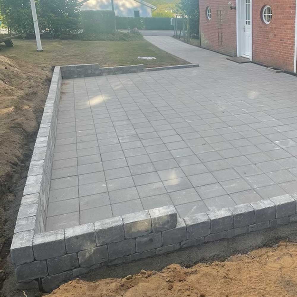 Fundament til indkørsel